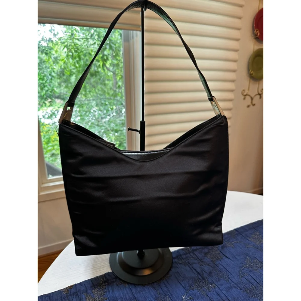 Gucci Black Padded Satin & Patent Leather Shoulder Bag - Picture 4 of 14